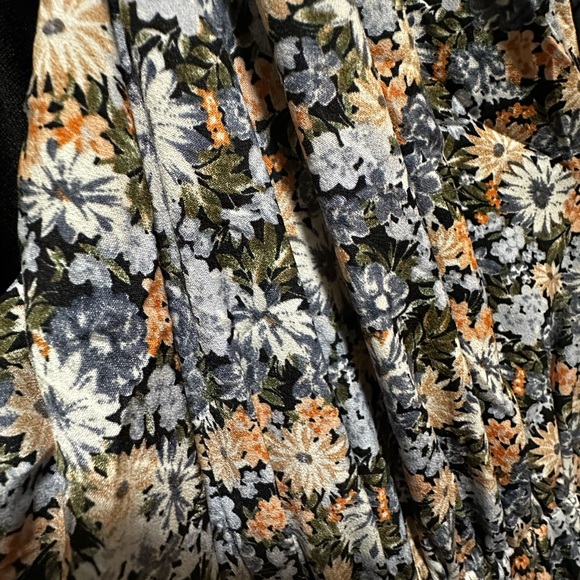 Floral Tiered Maxi Dress with Ribbon Tie - Picture 6 of 6